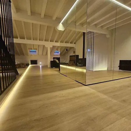C13a01 La Calleja Apartment *