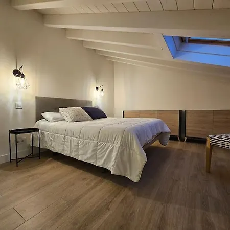C13a01 La Calleja Apartment